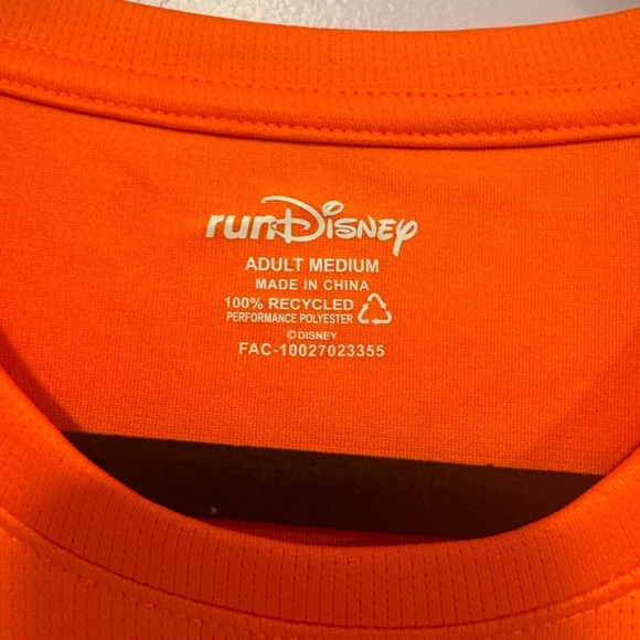 Rundisney Hakuna Matata 10 miler springtime surprise shirt - Picture 2 of 3
